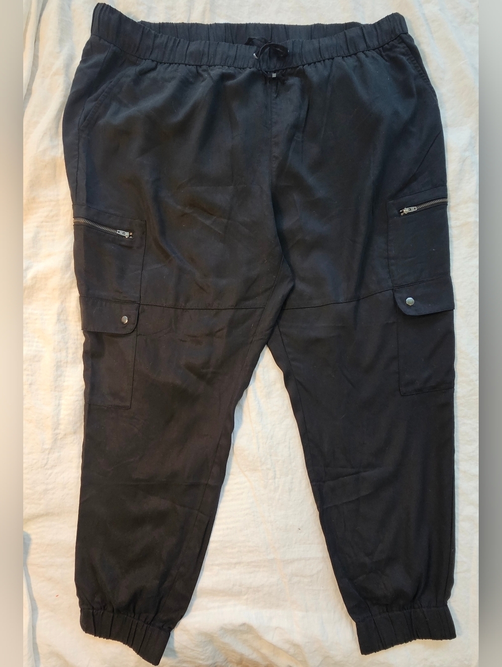 Banana Republic Black Cargo Pants with Zipper & Flap Pockets